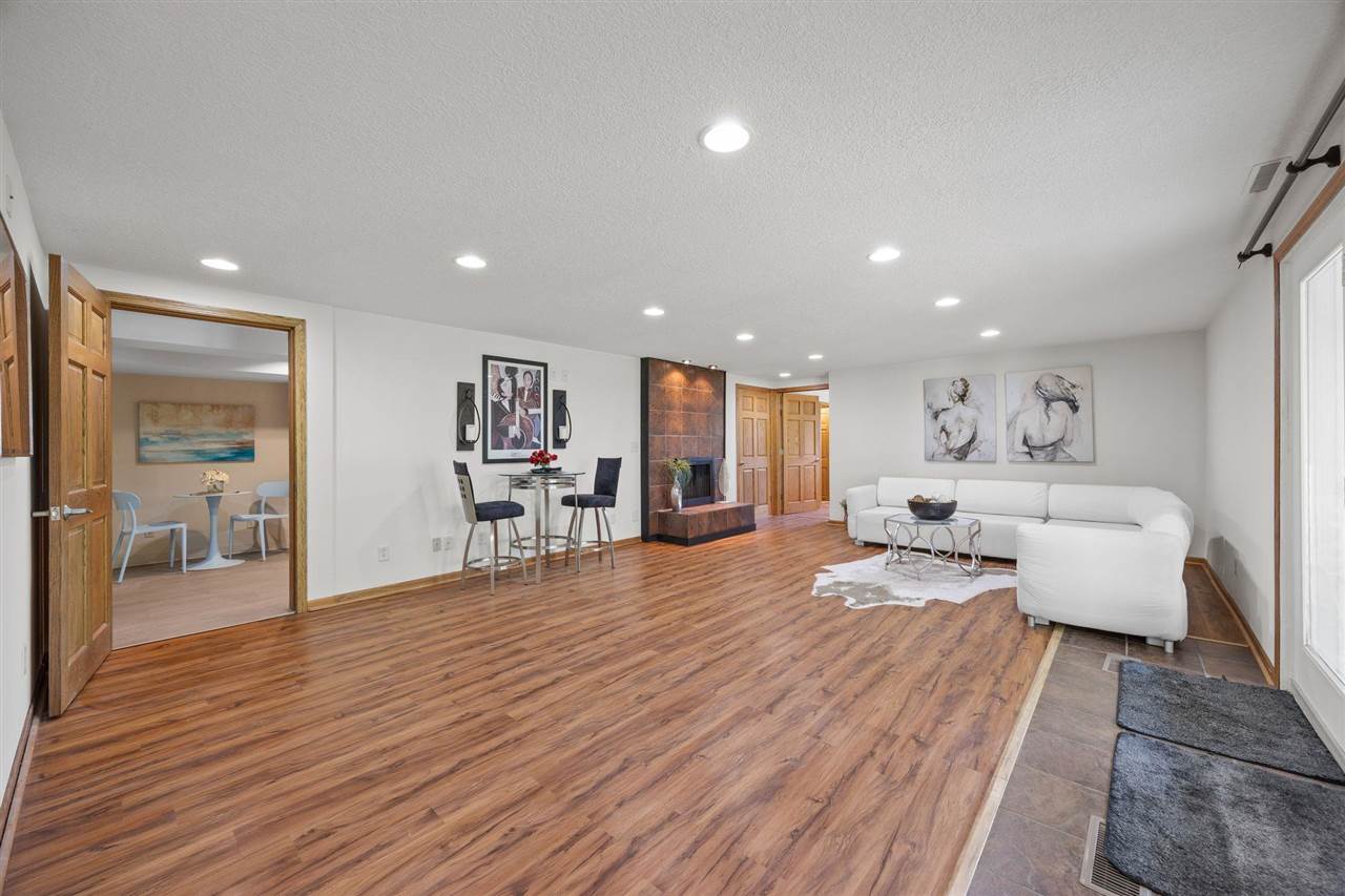 3606 Sun Valley Drive NE North Liberty IA 52317