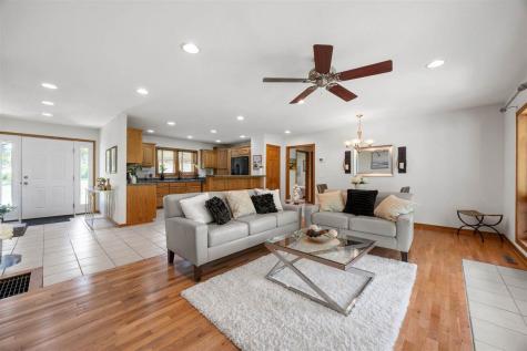 3606 Sun Valley Drive NE North Liberty IA 52317