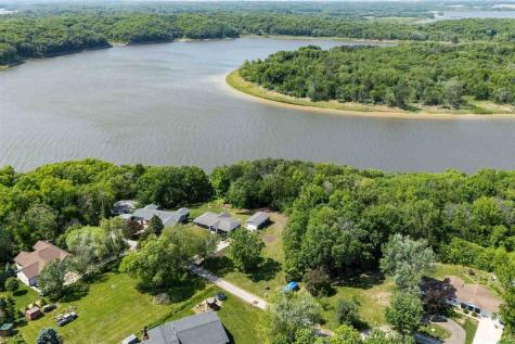 3606 Sun Valley Drive NE North Liberty IA 52317