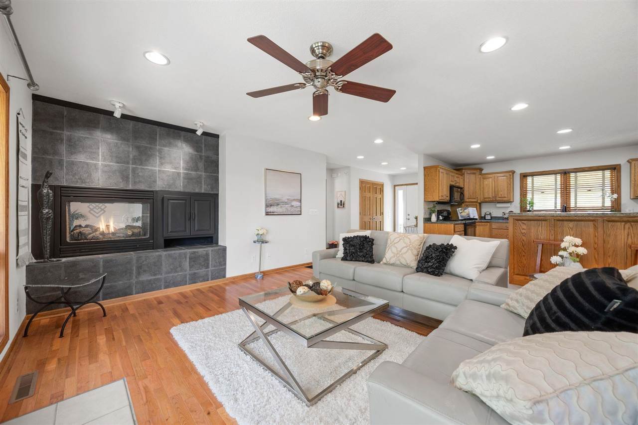 3606 Sun Valley Drive NE North Liberty IA 52317