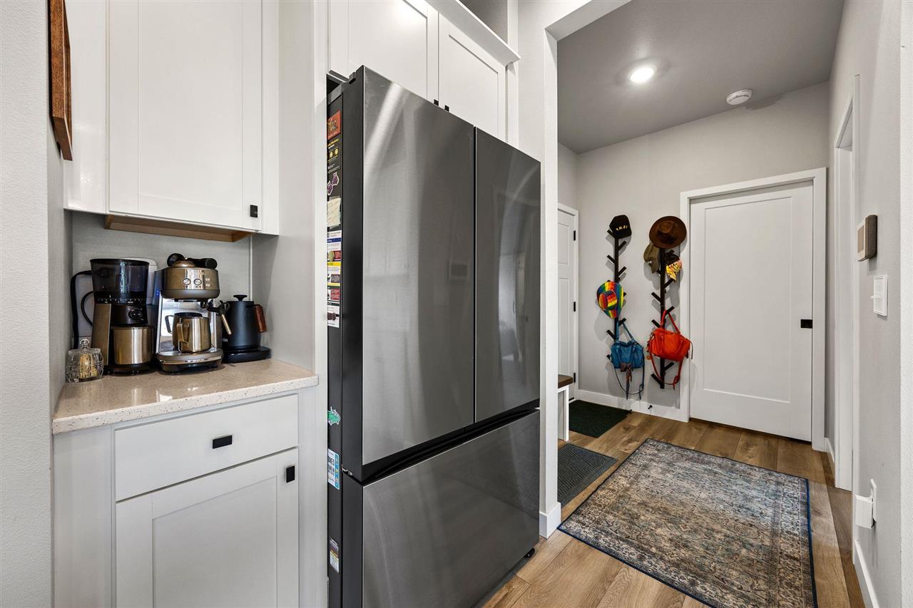 4523 Luke Drive Iowa City IA 52246