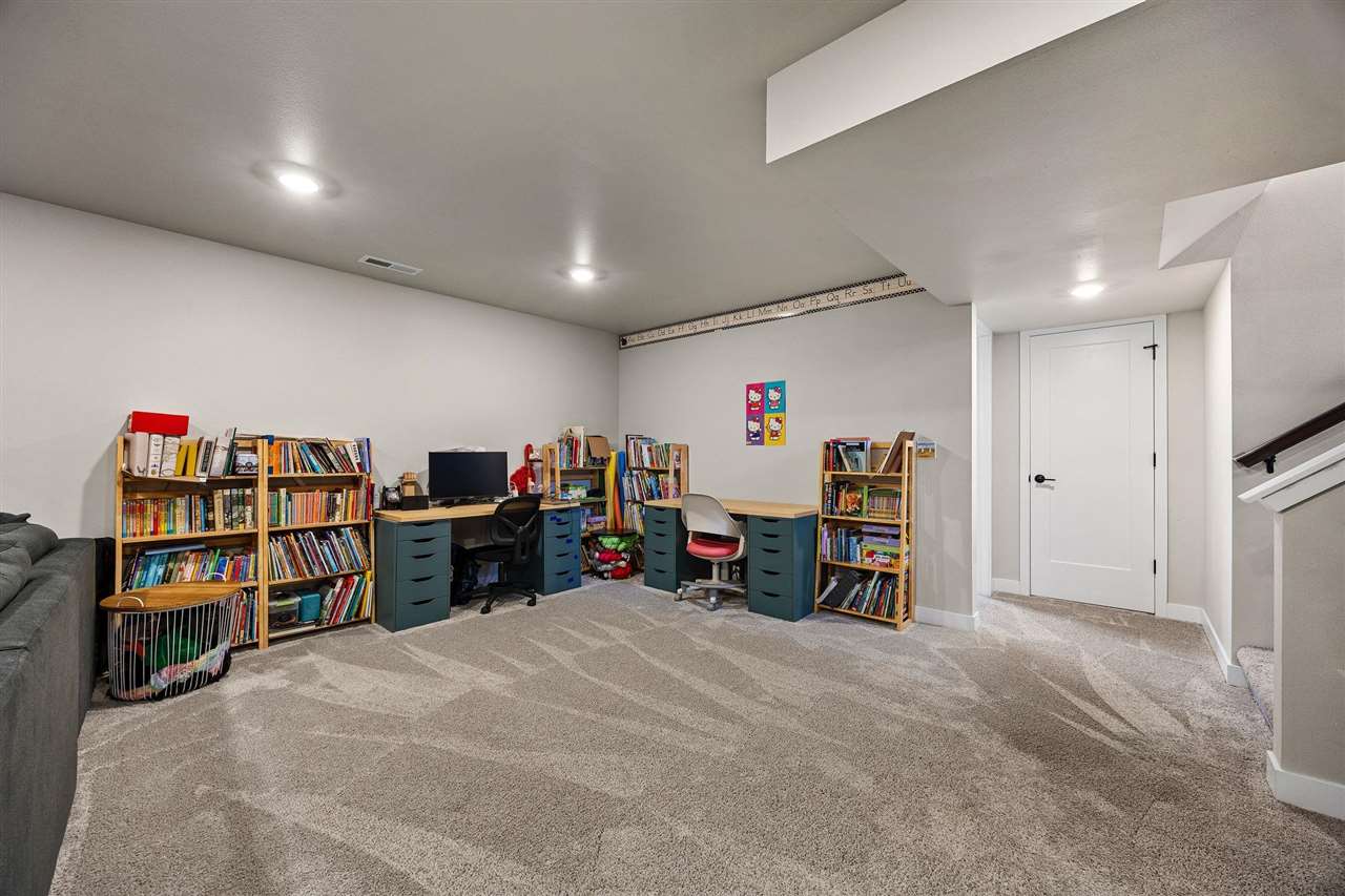 4523 Luke Drive Iowa City IA 52246