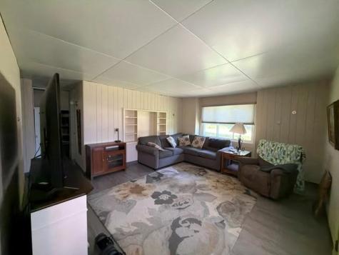 627 3rd Avenue Iowa City IA 52240