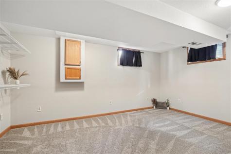 1510 North Drive Ely IA 52227