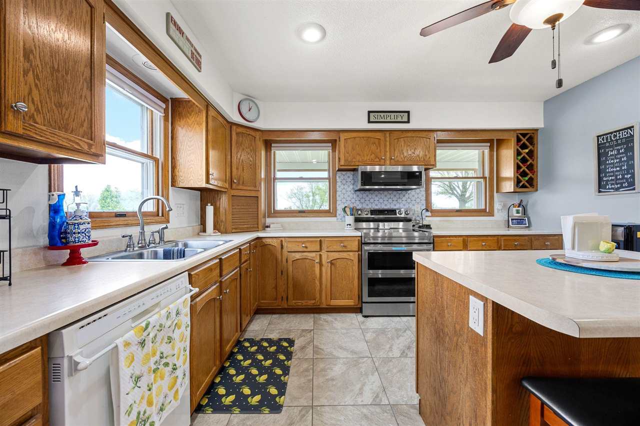 6409 Meadowlark Drive Cedar Rapids IA 52404