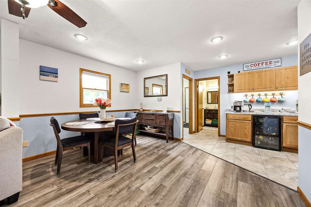 6409 Meadowlark Drive Cedar Rapids IA 52404