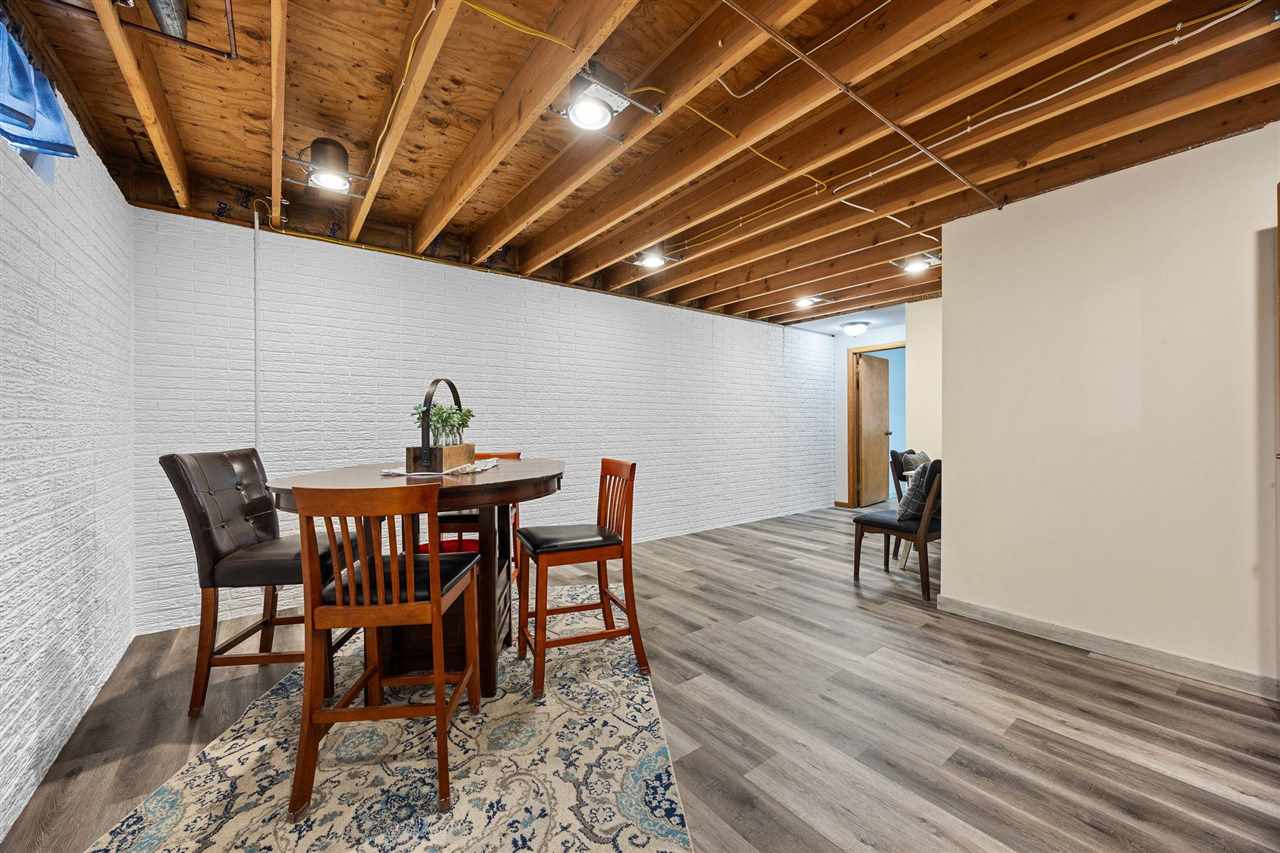 6409 Meadowlark Drive Cedar Rapids IA 52404
