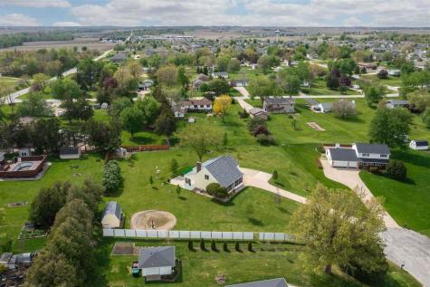 6409 Meadowlark Drive Cedar Rapids IA 52404