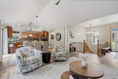 1133 Quail Court Riverside IA 52327