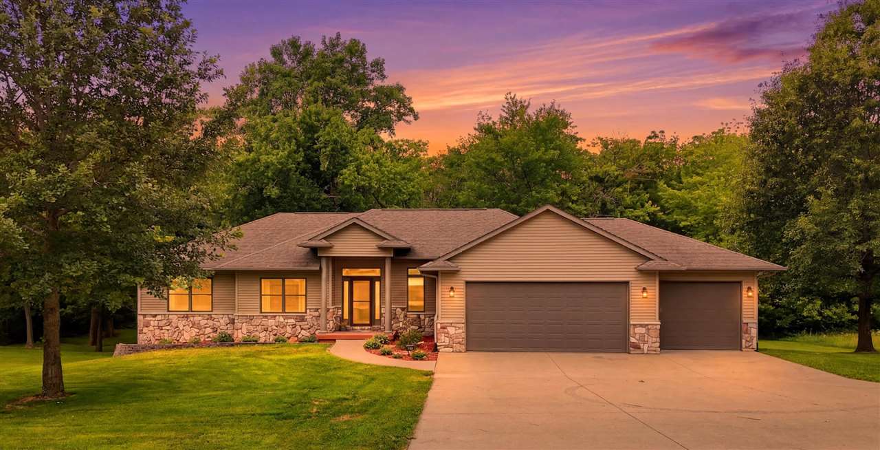 1133 Quail Court Riverside IA 52327