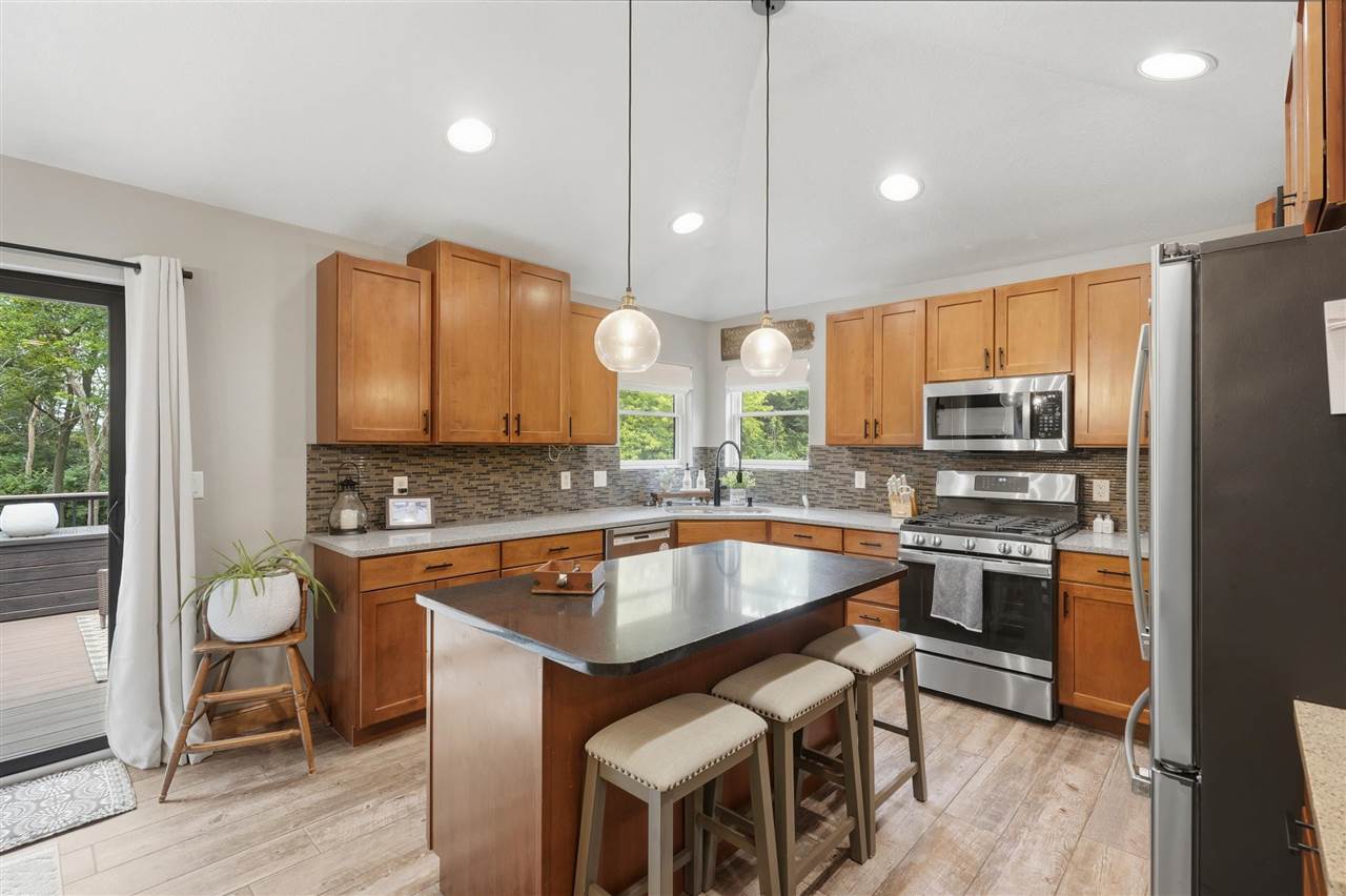 1133 Quail Court Riverside IA 52327