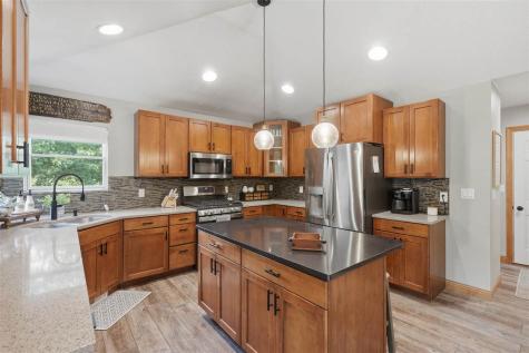 1133 Quail Court Riverside IA 52327