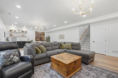 1133 Quail Court Riverside IA 52327