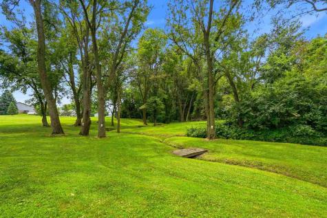 1133 Quail Court Riverside IA 52327