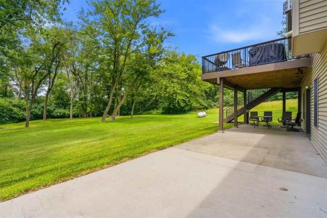1133 Quail Court Riverside IA 52327