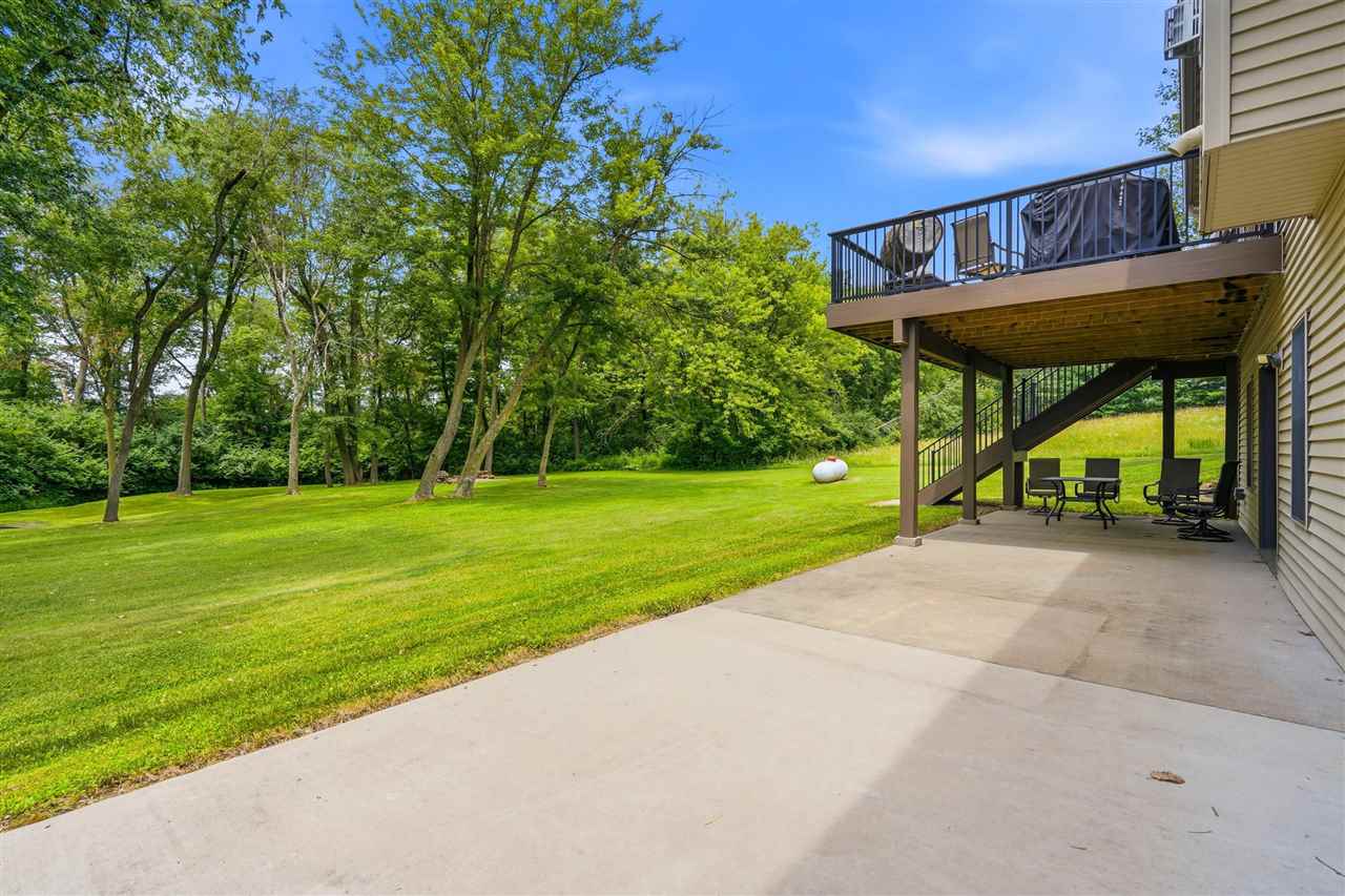 1133 Quail Court Riverside IA 52327