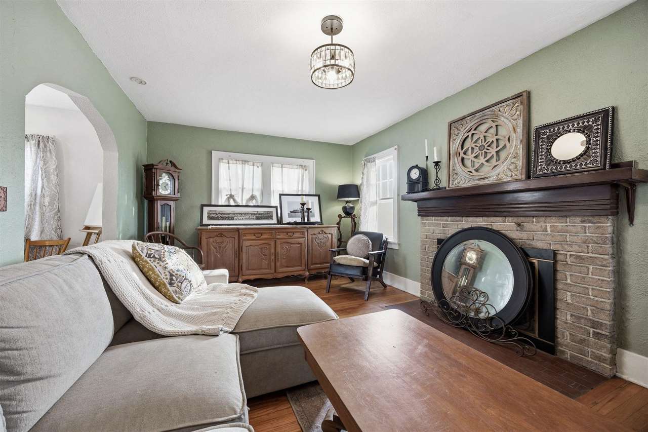 618 Dearborn Street Iowa City IA 52240