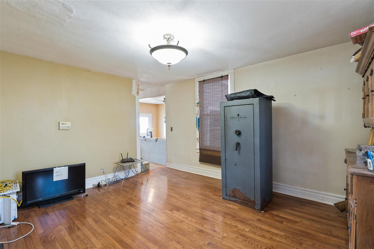 342 280th Street West Branch IA 52358