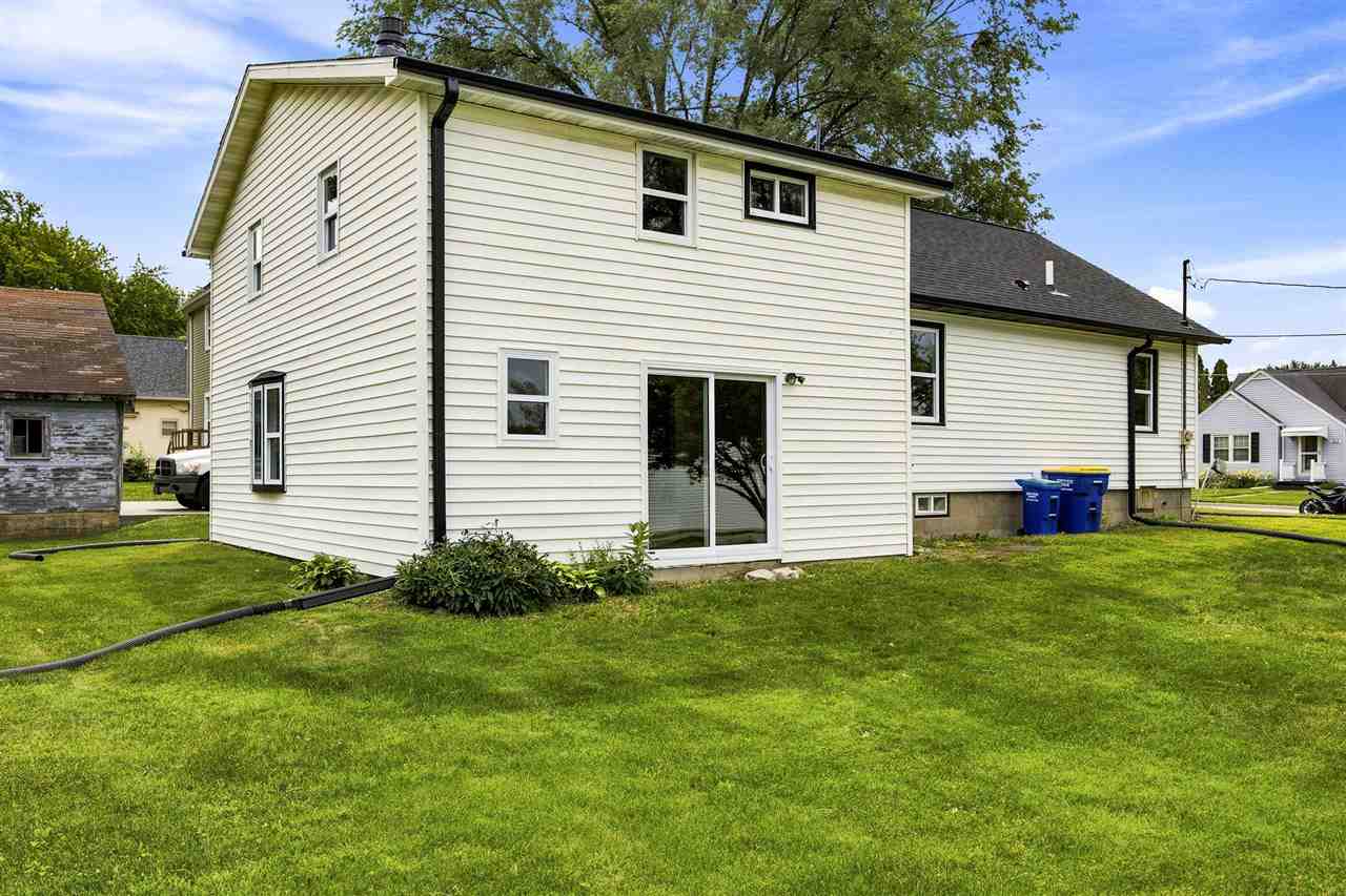 232 E Third Street Solon IA 52333