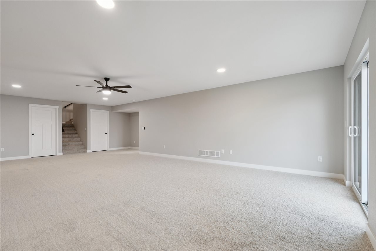 825 Prairie View Drive West Branch IA 52358