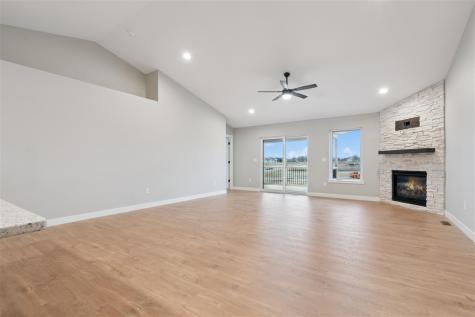 825 Prairie View Drive West Branch IA 52358