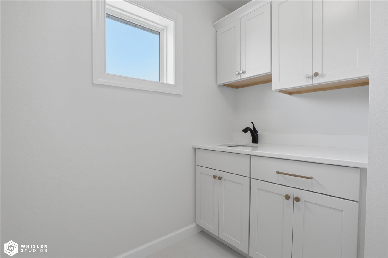 1152 Kona Circle Coralville IA 52241