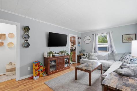 706 Giblin Drive Iowa City IA 52246