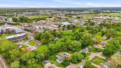 706 Giblin Drive Iowa City IA 52246