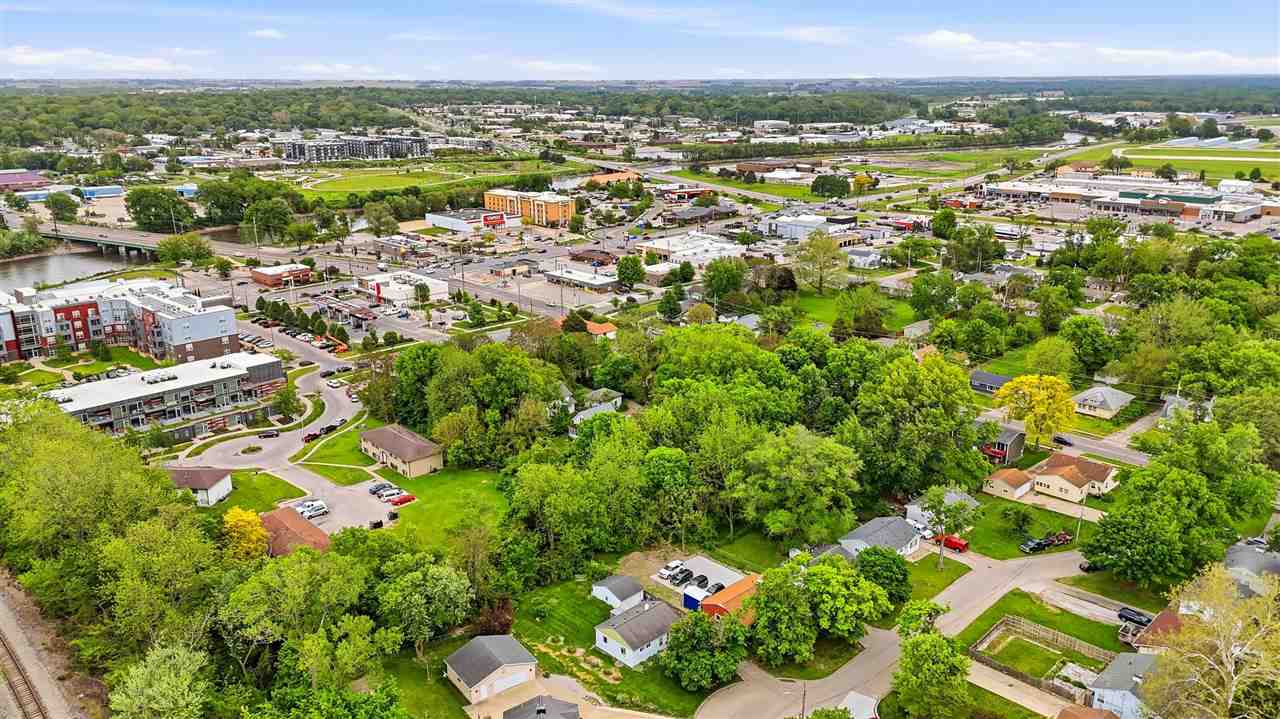 706 Giblin Drive Iowa City IA 52246
