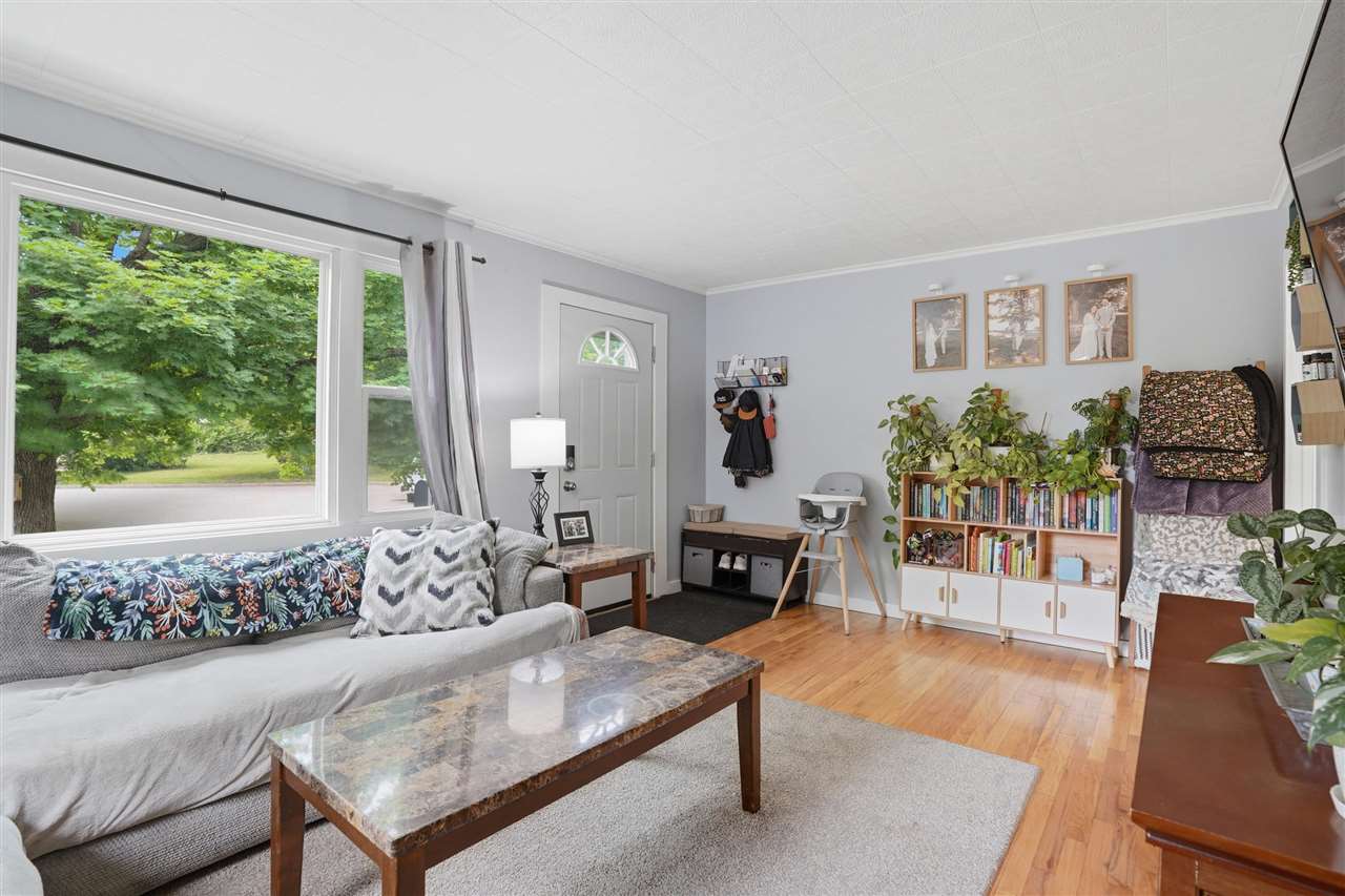 706 Giblin Drive Iowa City IA 52246