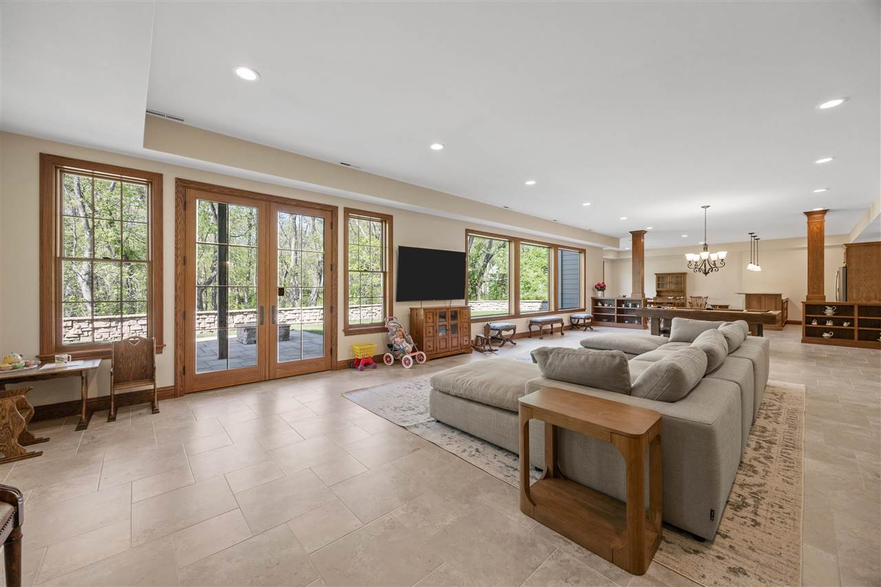 3009 Woodland Ridge Drive NE Iowa City IA 52240