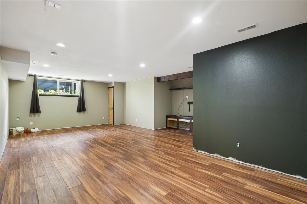 2114 Radcliffe Drive SW Cedar Rapids IA 52404