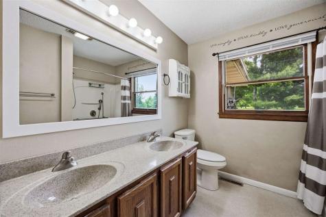 2436 280th Street Washington IA 52353