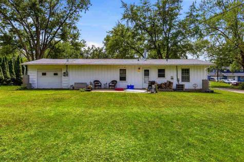 54 Oklahoma Avenue SW Cedar Rapids IA 52404