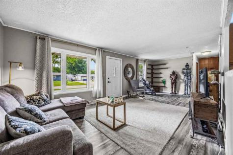 54 Oklahoma Avenue SW Cedar Rapids IA 52404