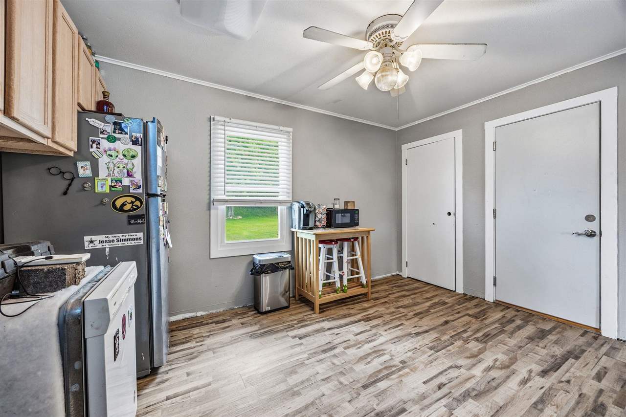 54 Oklahoma Avenue SW Cedar Rapids IA 52404