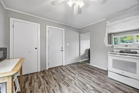 54 Oklahoma Avenue SW Cedar Rapids IA 52404