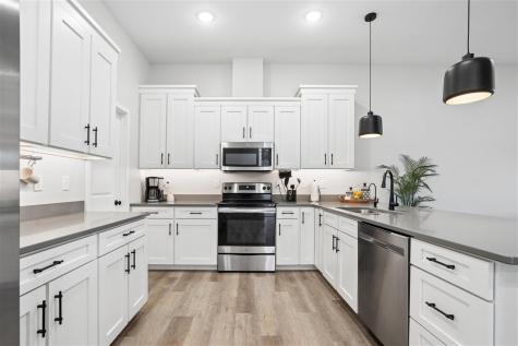 916 Summit Court Tiffin IA 52340
