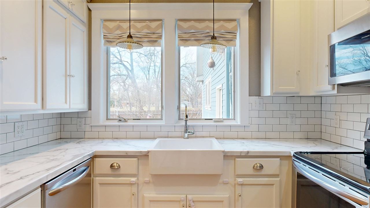 2025 A Street Iowa City IA 52245