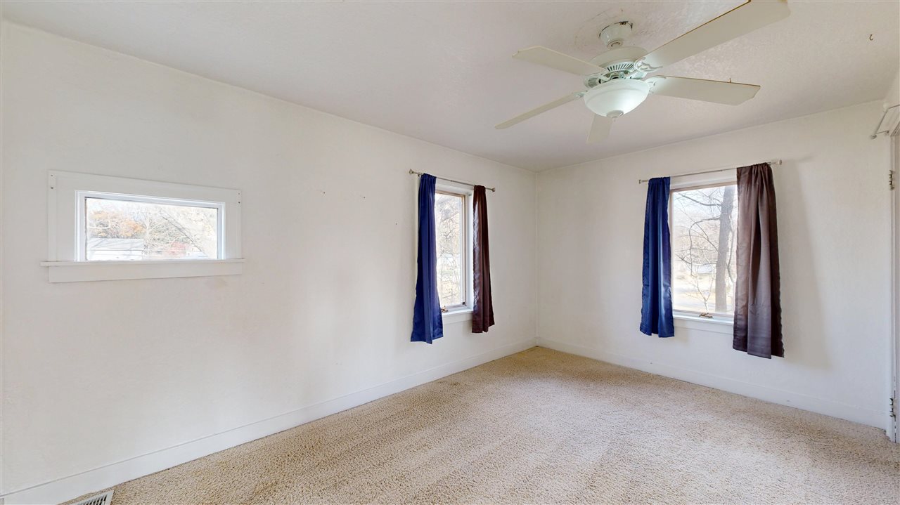 2025 A Street Iowa City IA 52245