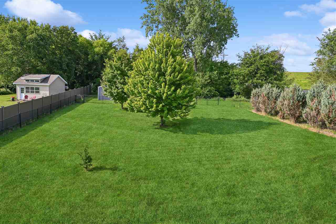 2590 Meadow View Drive Urbana IA 52345