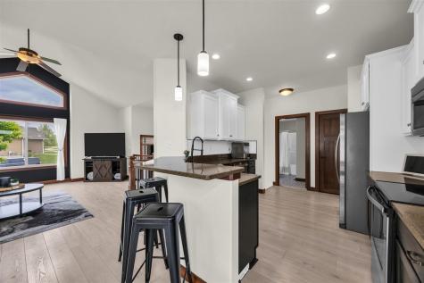 3589 Faulkner Avenue Marion IA 52302