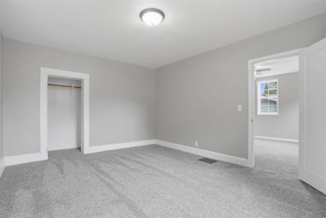 514 S Avenue C Washington IA 52353