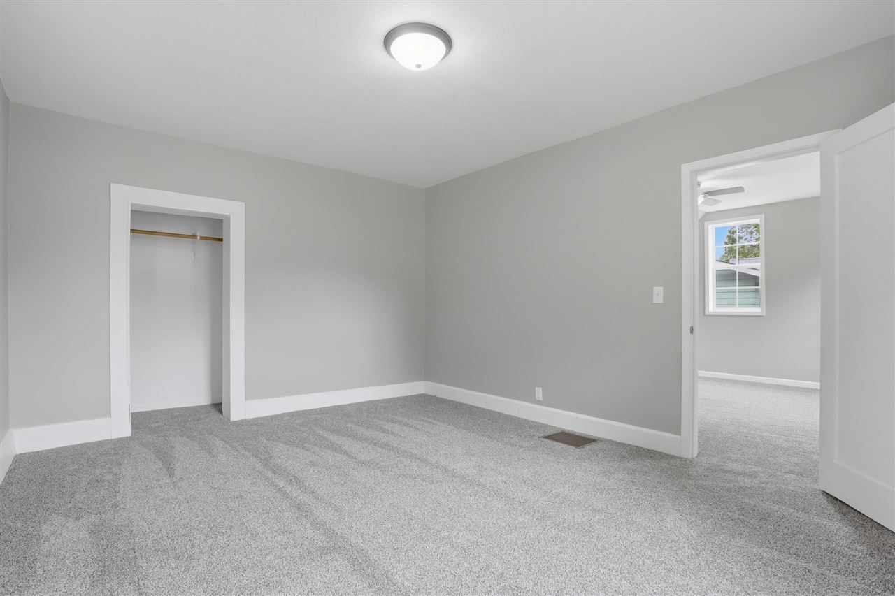 514 S Avenue C Washington IA 52353