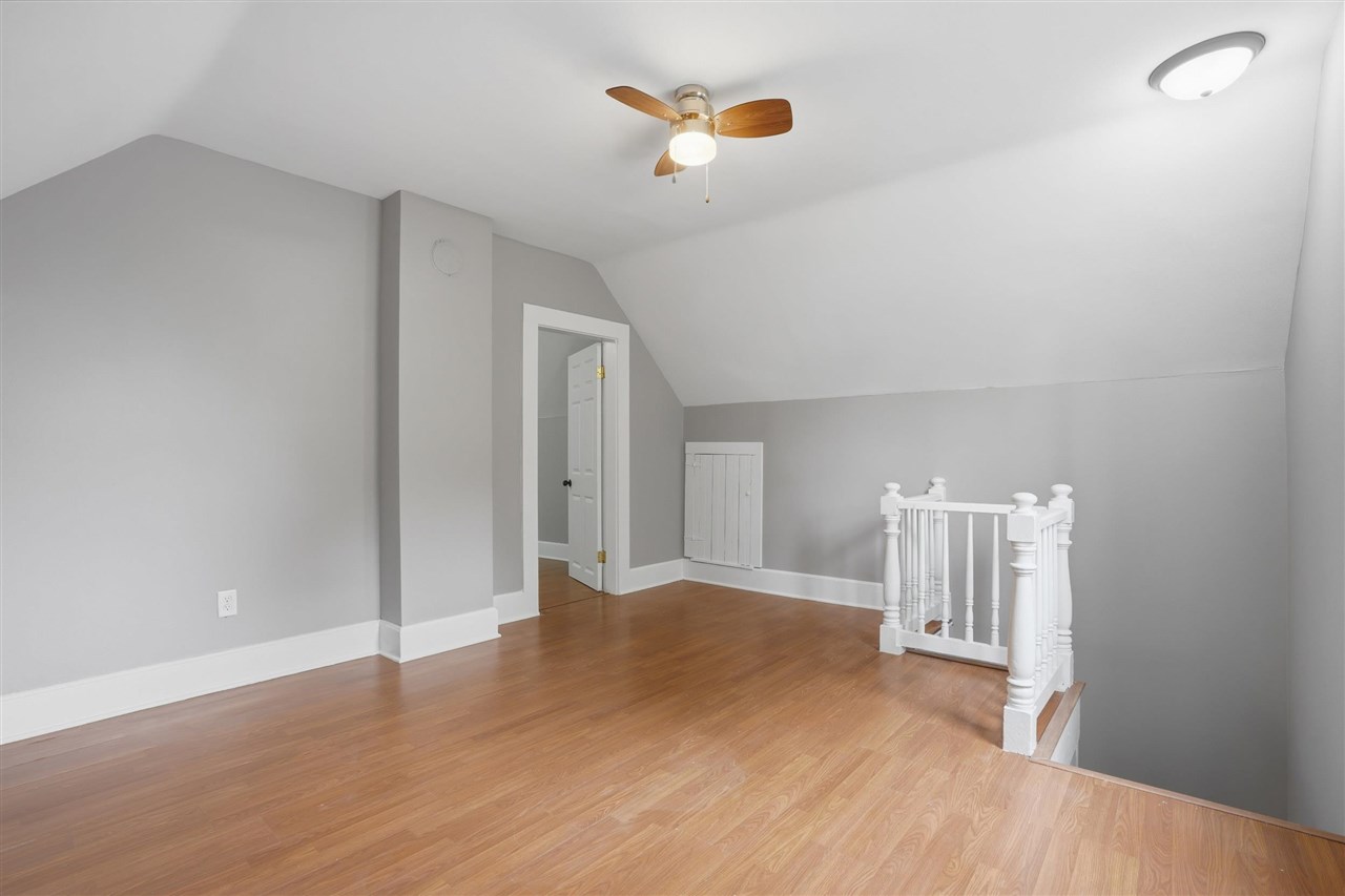 514 S Avenue C Washington IA 52353