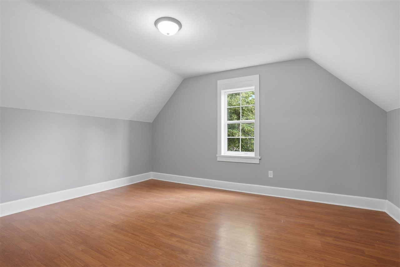 514 S Avenue C Washington IA 52353