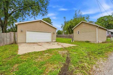 514 S Avenue C Washington IA 52353
