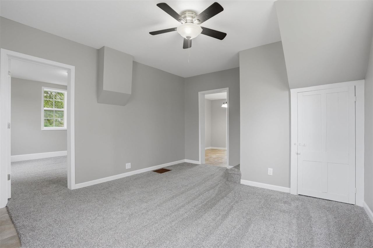 514 S Avenue C Washington IA 52353