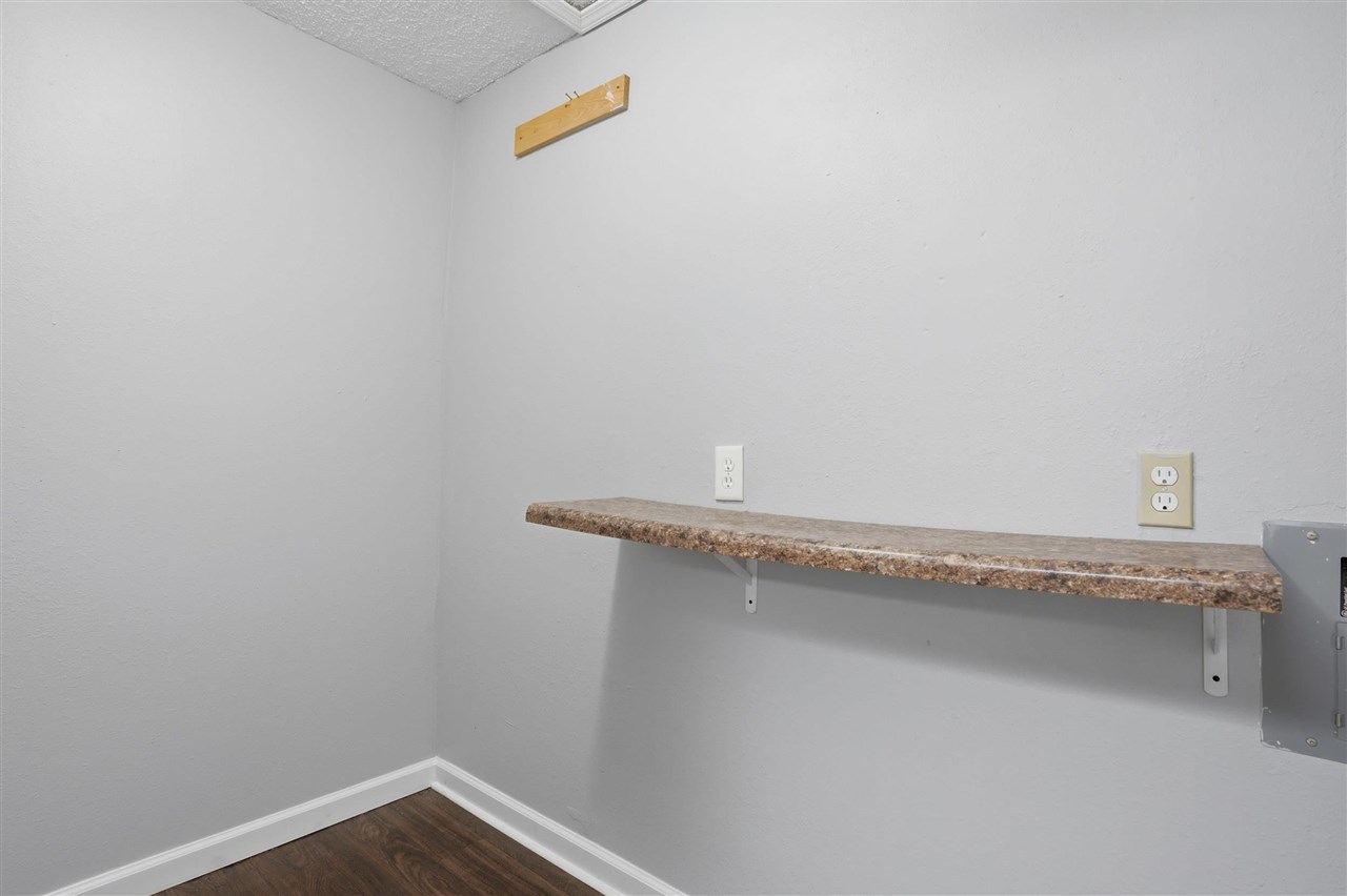 514 S Avenue C Washington IA 52353