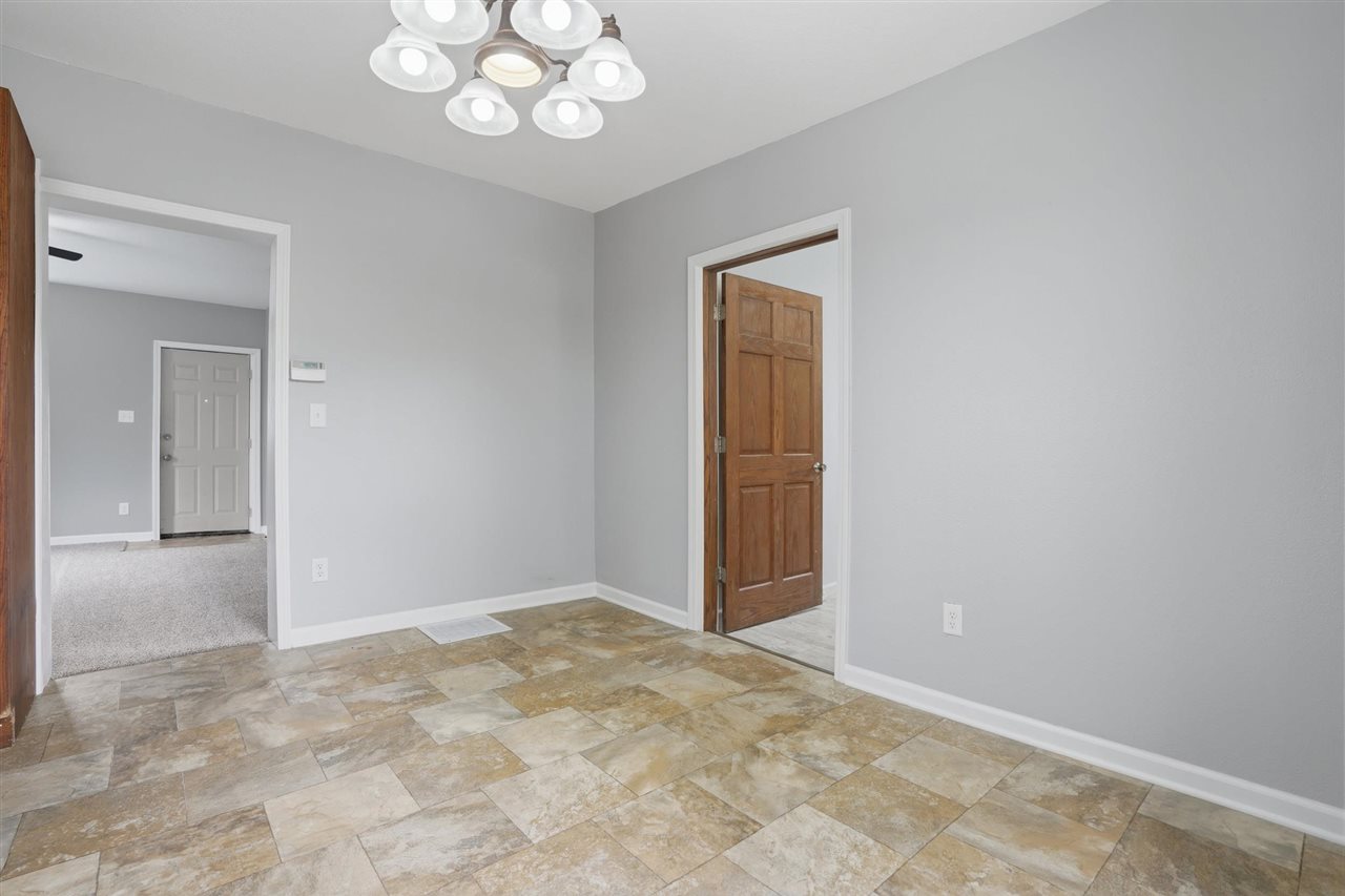 514 S Avenue C Washington IA 52353